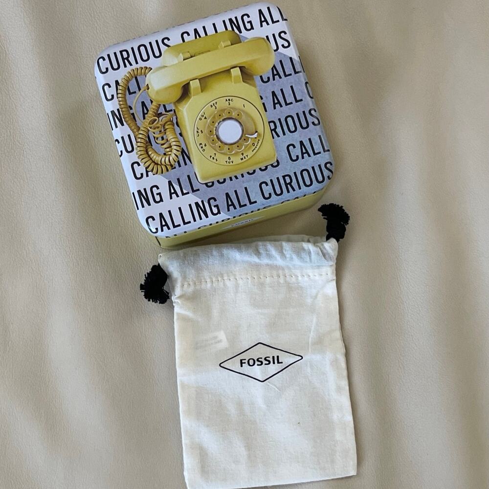 Fossil Empty Watch Tin, "Calling All Curious", Yellow Rotary Phone, Robot, 2018